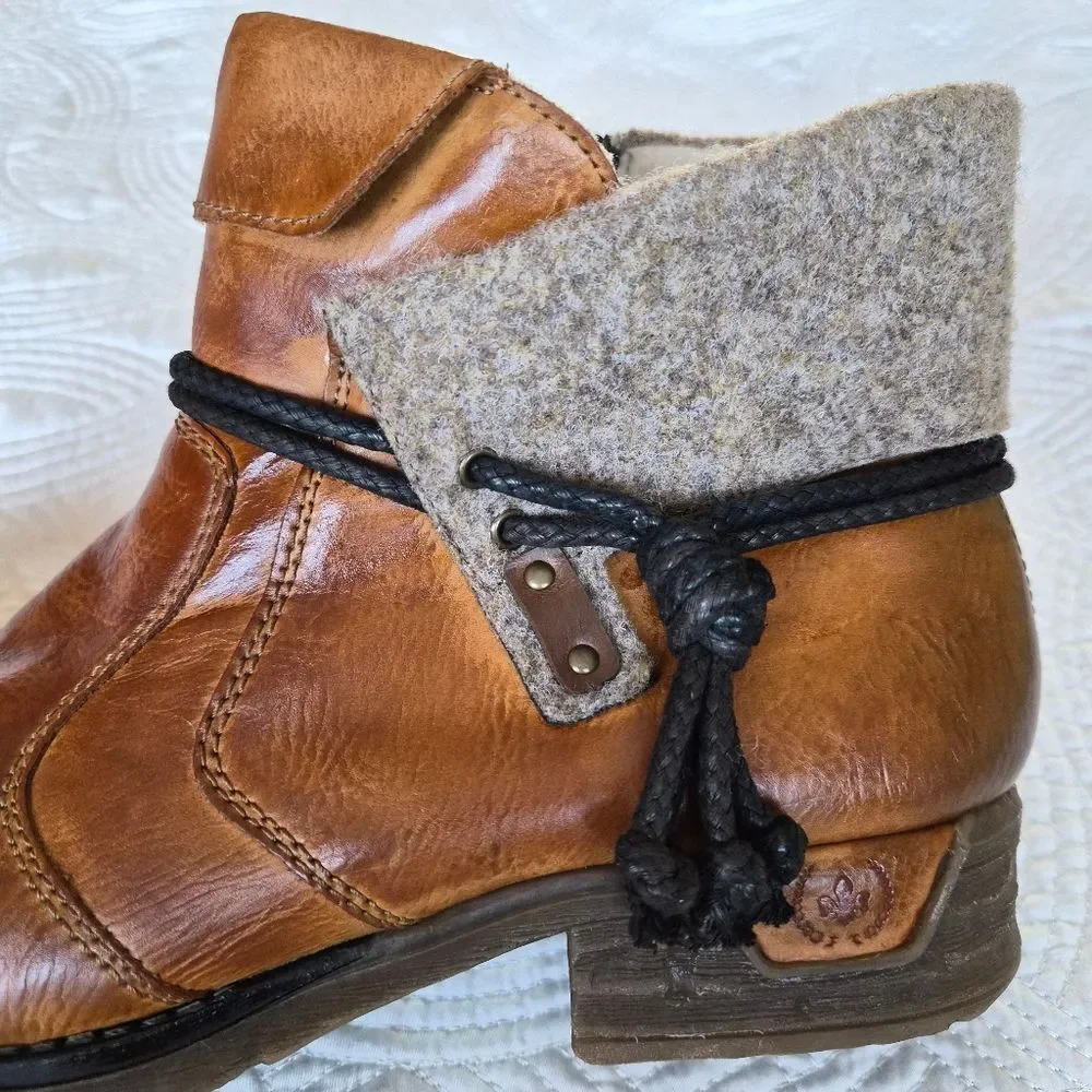 VGUC Rieker Fee 93 Cuffed Bootie EU 42